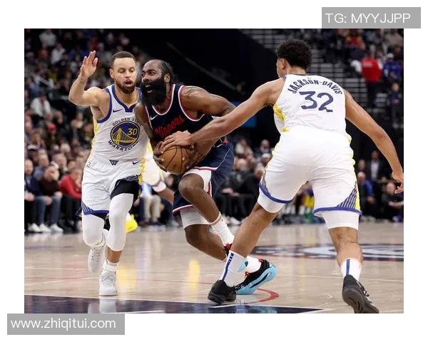 勇士与快船激战正酣1月11日NBA精彩对决不容错过 勇士与快船激战正酣1月11日NBA精彩对决不容错过