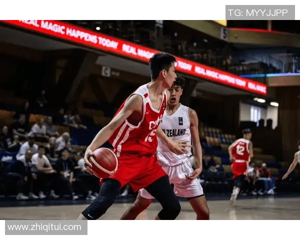 周琦在国际篮球舞台上的崛起与挑战：从青涩新星到中国篮球的希望之光